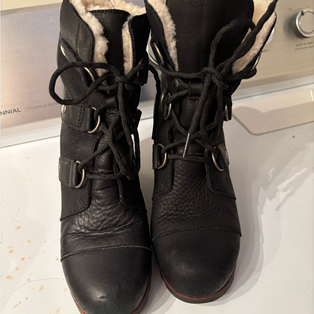 Sorel Joan of Arc Women's Boots Like New